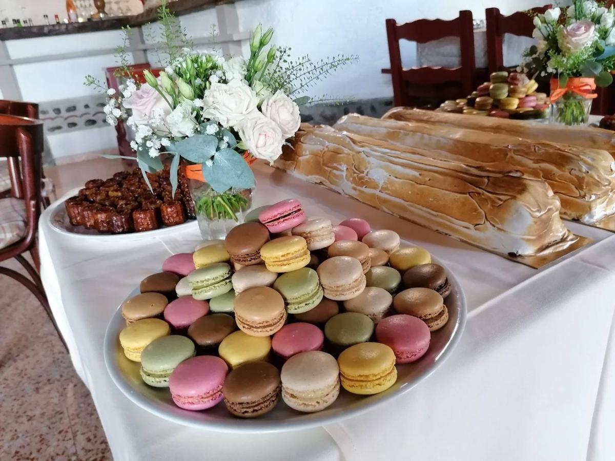 Au Feu De Bois Otel Amou Dış mekan fotoğraf