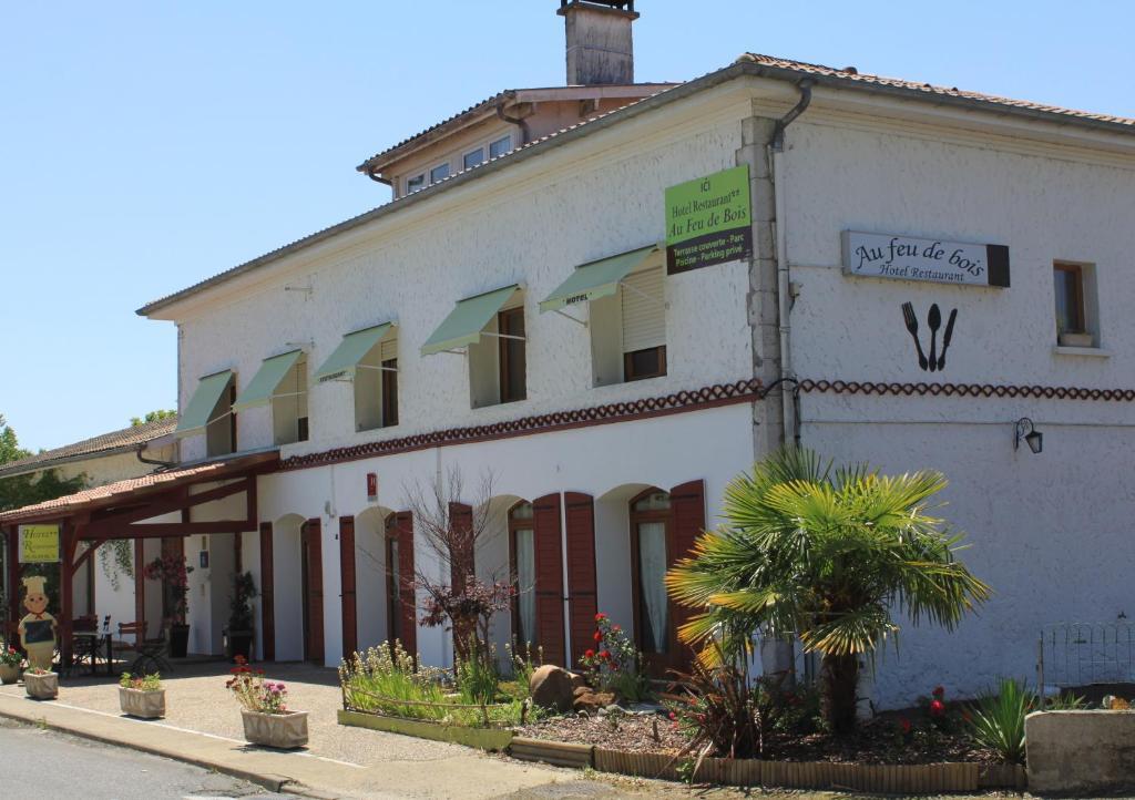 Au Feu De Bois Otel Amou Dış mekan fotoğraf